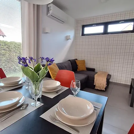 Nowe Uroczysko Tatil Evi Dębki