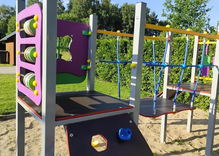 Nowe Uroczysko * دمبكي